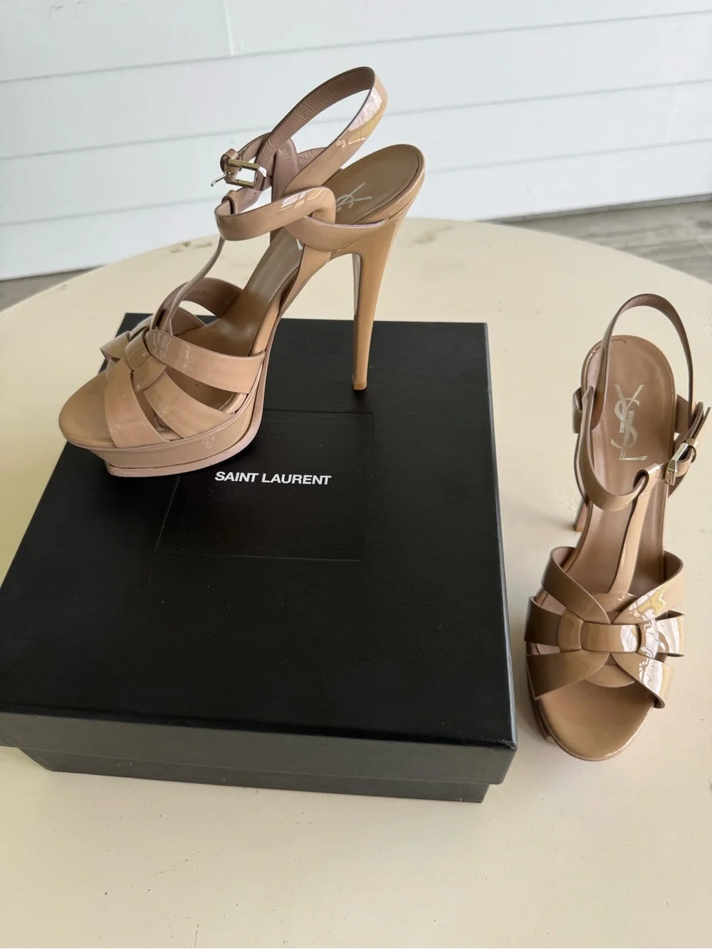 Saint Laurent Patent Leather Knot Heels in Tan - Picture 2 of 4
